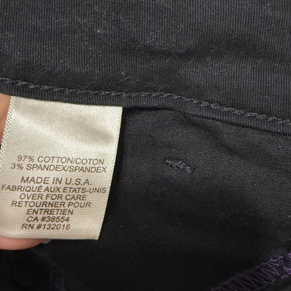 NYDJ Lift Tuck Chino Capri Pants Black Crop Studs Pockets Stretch Cotton size 12 - Picture 15 of 15